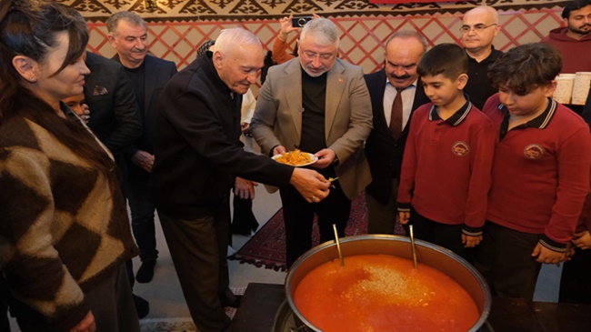 ÇORUM’DA “ÇİĞDEM AŞI” GELENEĞİ YAŞATILIYOR